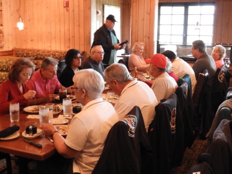 Champagne Valentine Brunch Claim Jumper Santa Clarita Valley